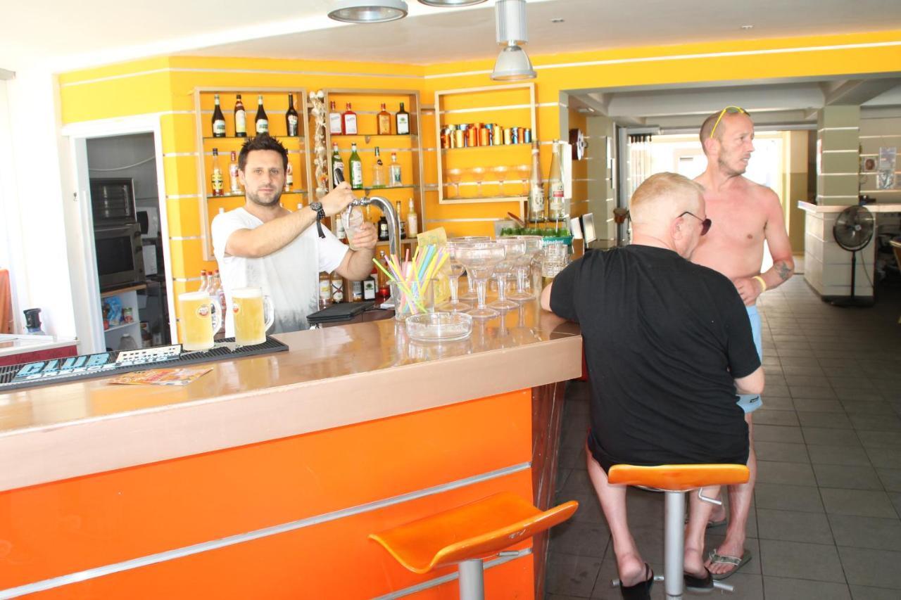 Kavos Central Buitenkant foto