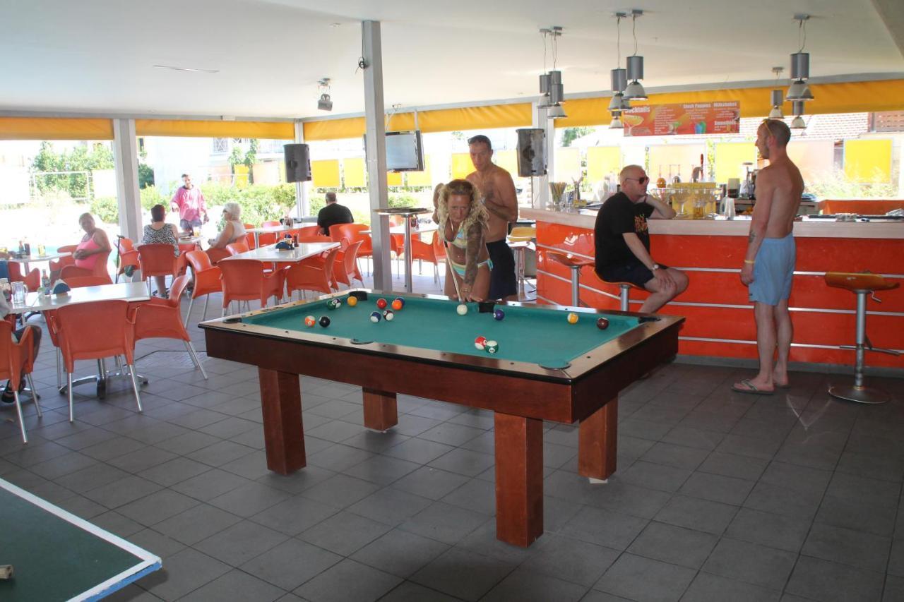 Kavos Central Buitenkant foto